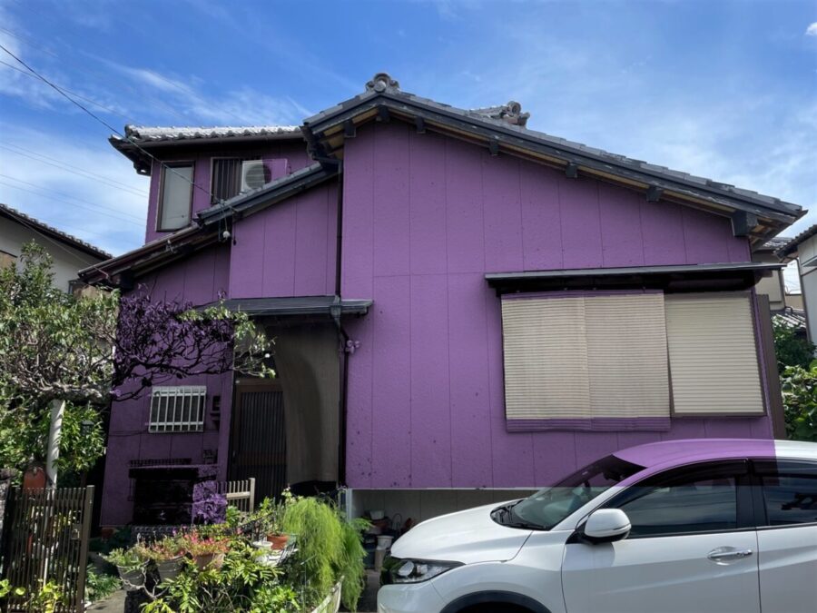 鮮やかなブルーの外観に刷新した外壁塗装／三重県松阪市／施工前／カラーシミュレーション
