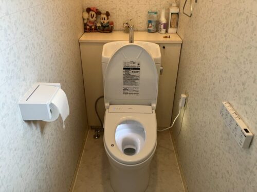 1階と2階のトイレ同時取替工事／施工事例／松阪市／F様邸