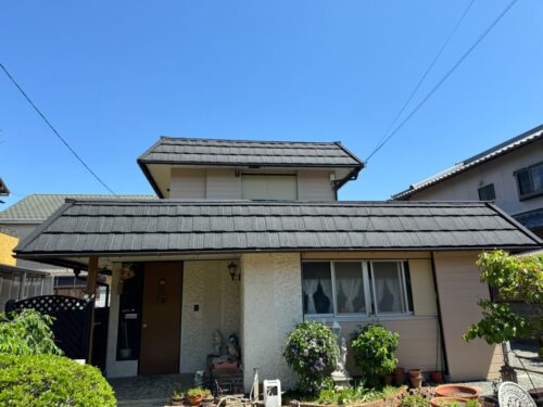 屋根の重ね張りと塗装で、この先何十年もの美観と安心をご提供 /松阪市/M様邸