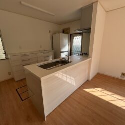 水廻りの設備と内装を一新して、新築のような住まいに生まれ変わりました／松阪市虹が丘町／K様邸／施工前