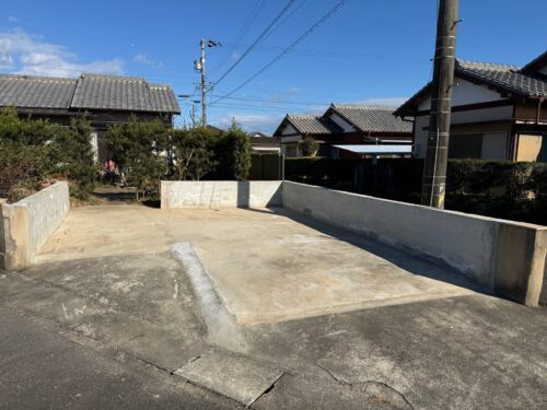 重たいブロック塀を解体して地震対策。倉庫を解体して駐車場に／松阪市／S様邸