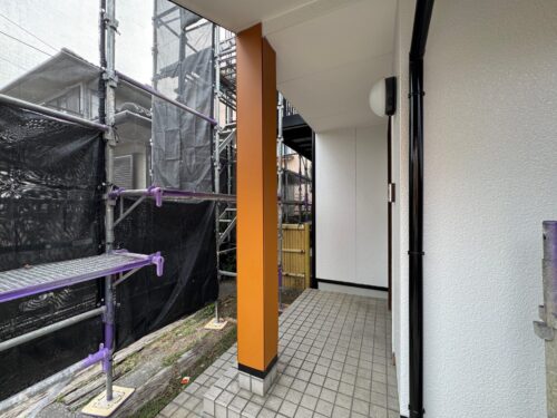 【板金工事】玄関柱をキレイにしたい。