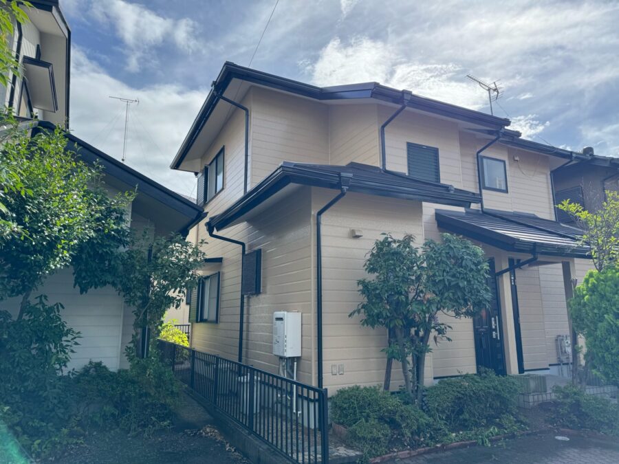 雨音を半減、外壁は高耐久。見た目と機能性を両立した屋根・外壁リフォーム／松阪市／I様邸／完工後