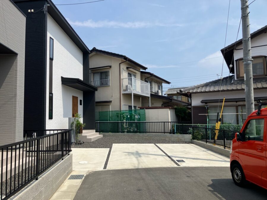 庭を活かして駐車のしやすさを最優先！細やかな配管移設で安全性を確保したカーポート増設リフォーム／松阪市駅部田町／N様邸