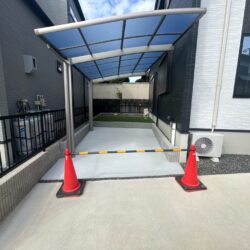 庭を活かして駐車のしやすさを最優先！細やかな配管移設で安全性を確保したカーポート増設リフォーム／松阪市駅部田町／N様邸／完工後