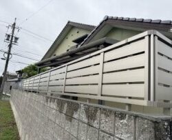 既存のブロック塀を活かしてコストを抑える！道路からの視線を遮る目隠しフェンスリフォーム／松阪市／H様邸／完工後