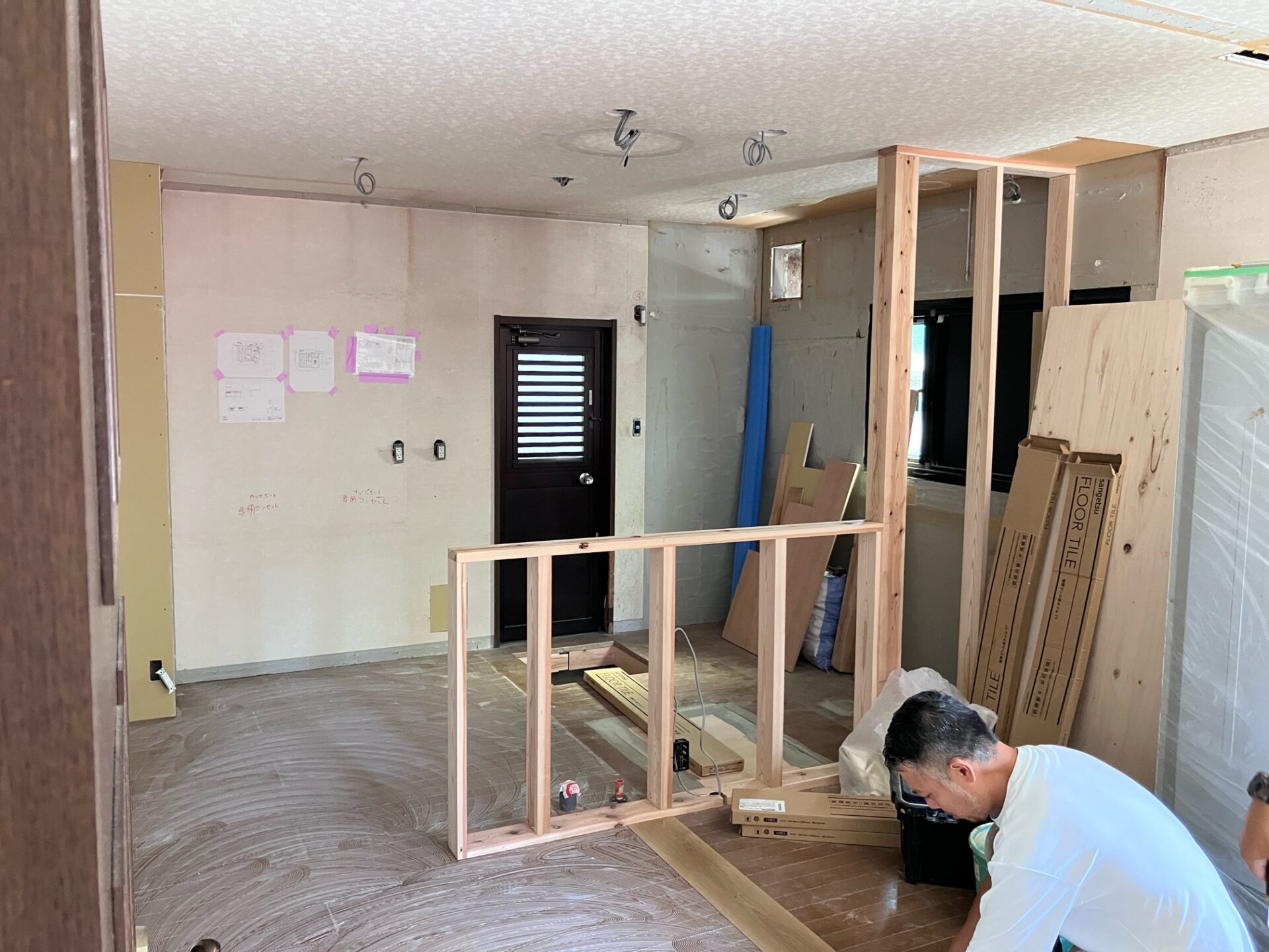 施工中のキッチン