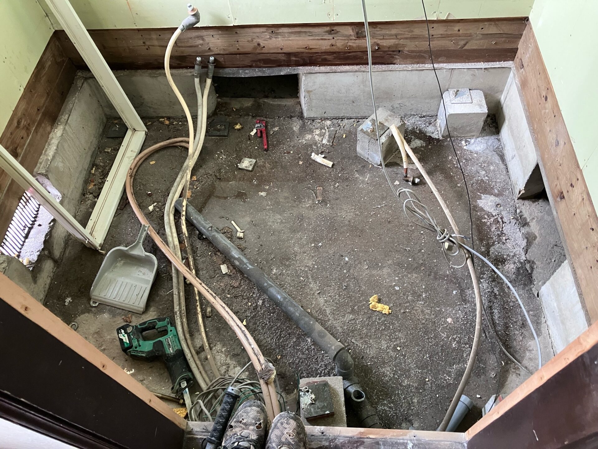 浴室解体の様子