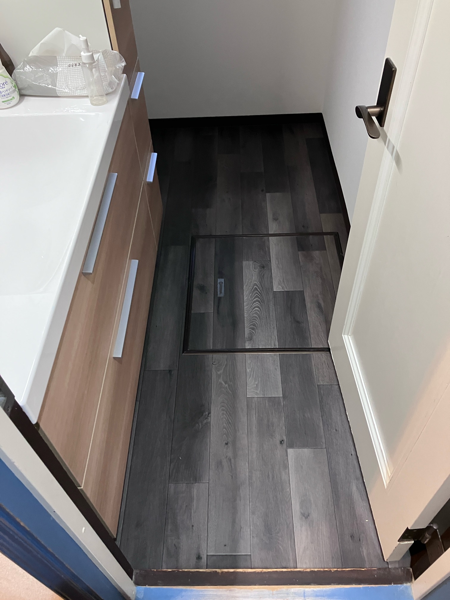 完工後の洗面室