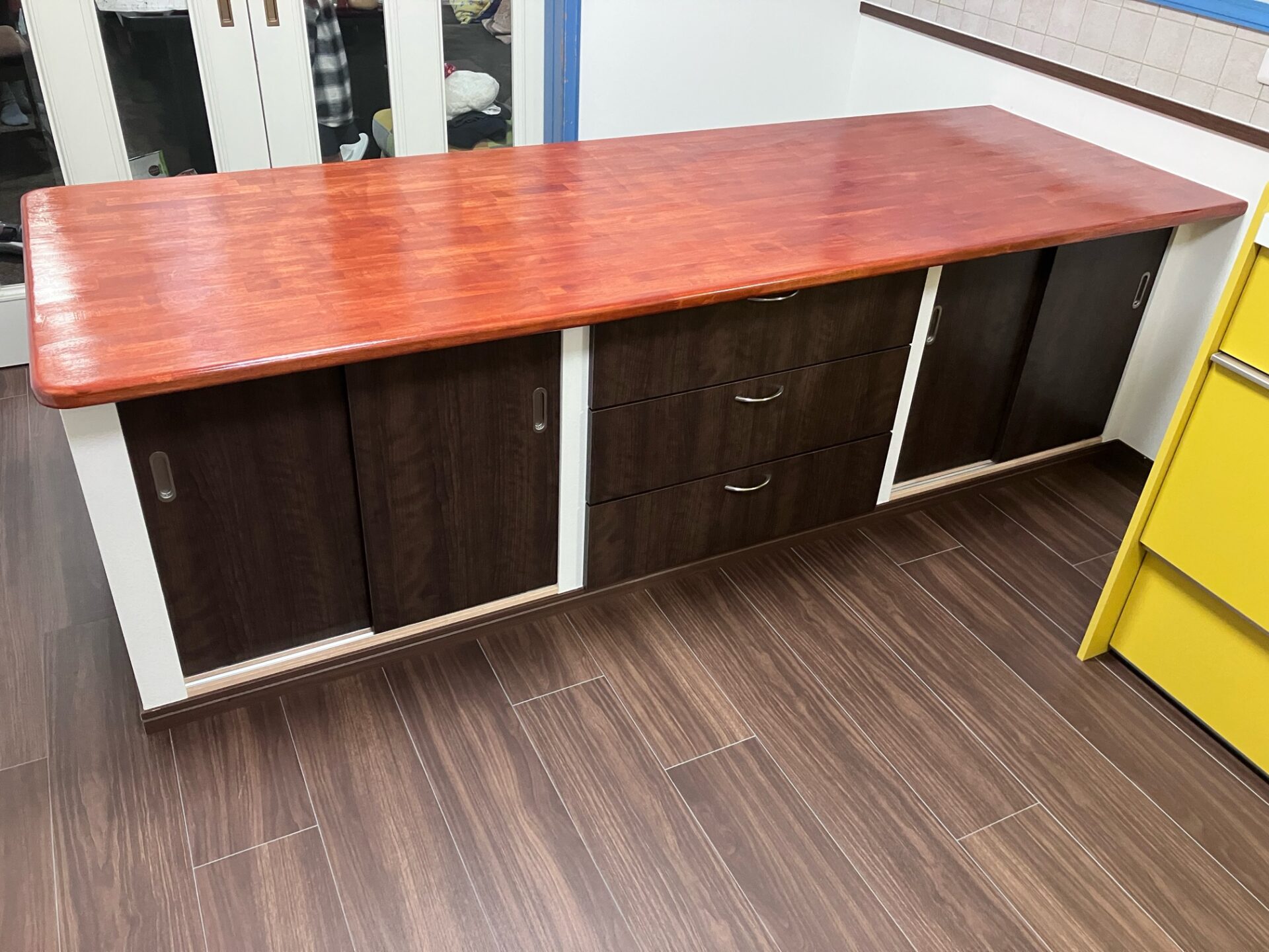 大工による造作カウンター