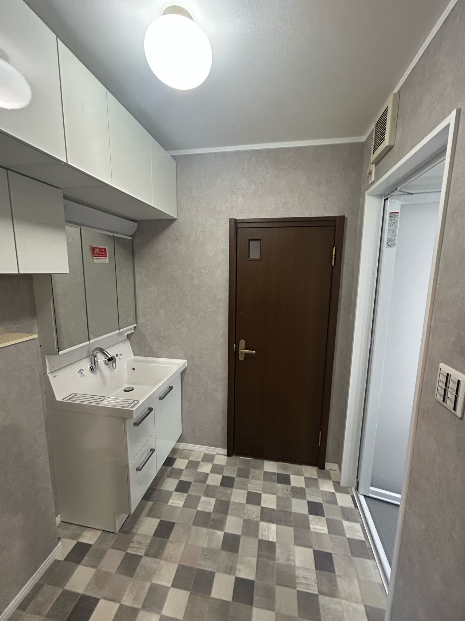 施工後の洗面所