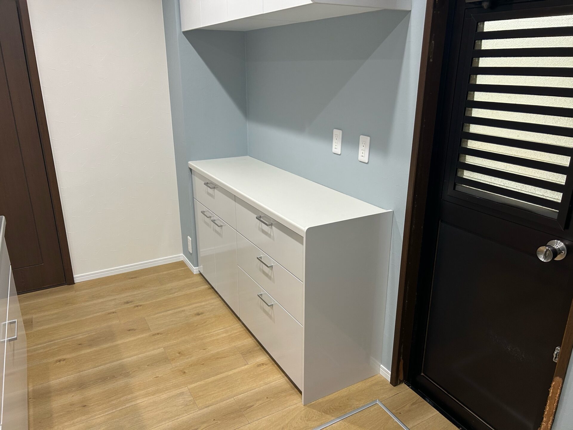 新設したカップボード