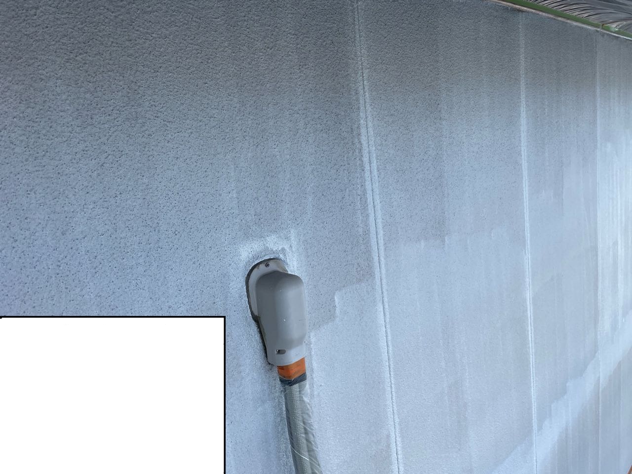 外壁の下塗り工程