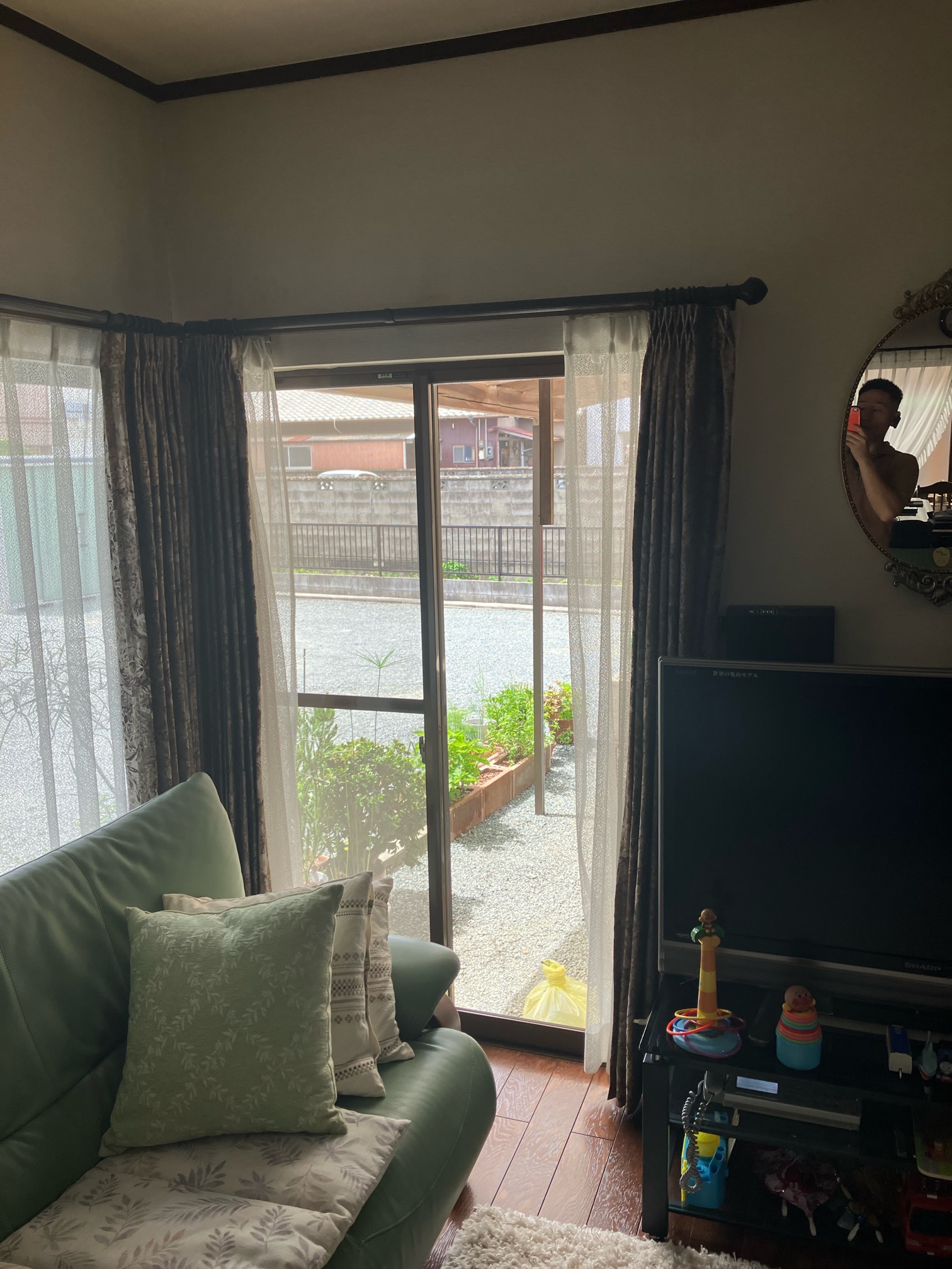 外気の影響を受けやすい掃き出し窓