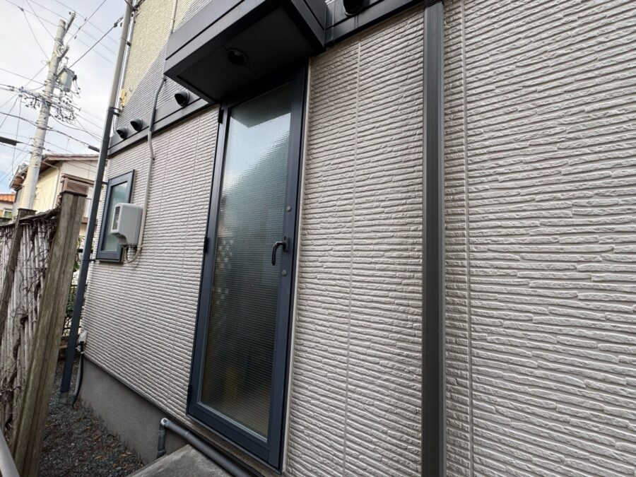 付帯部まわりの色あせ