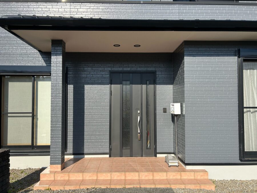 塗装後の玄関周り