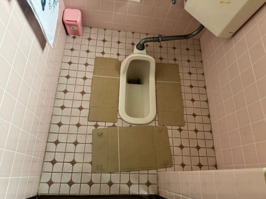 和式便器（外部トイレ）