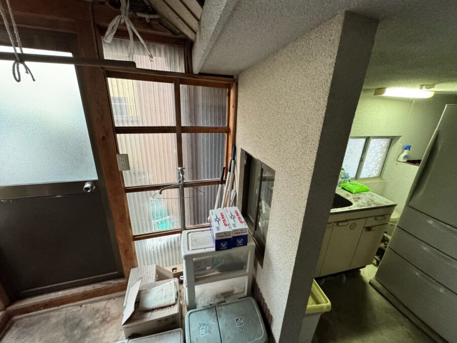 外部キッチンのある離れ