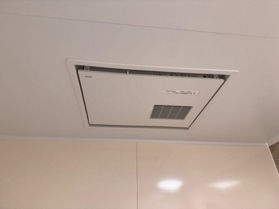 浴室暖房乾燥機を設置