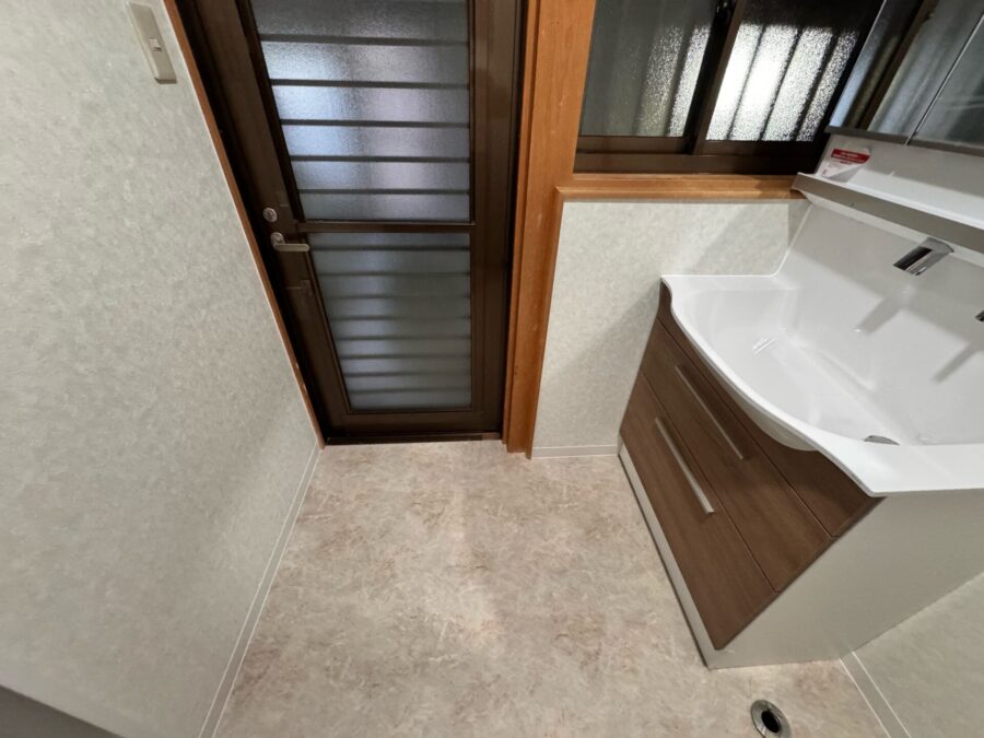 内装リフォームを終えた洗面・脱衣室