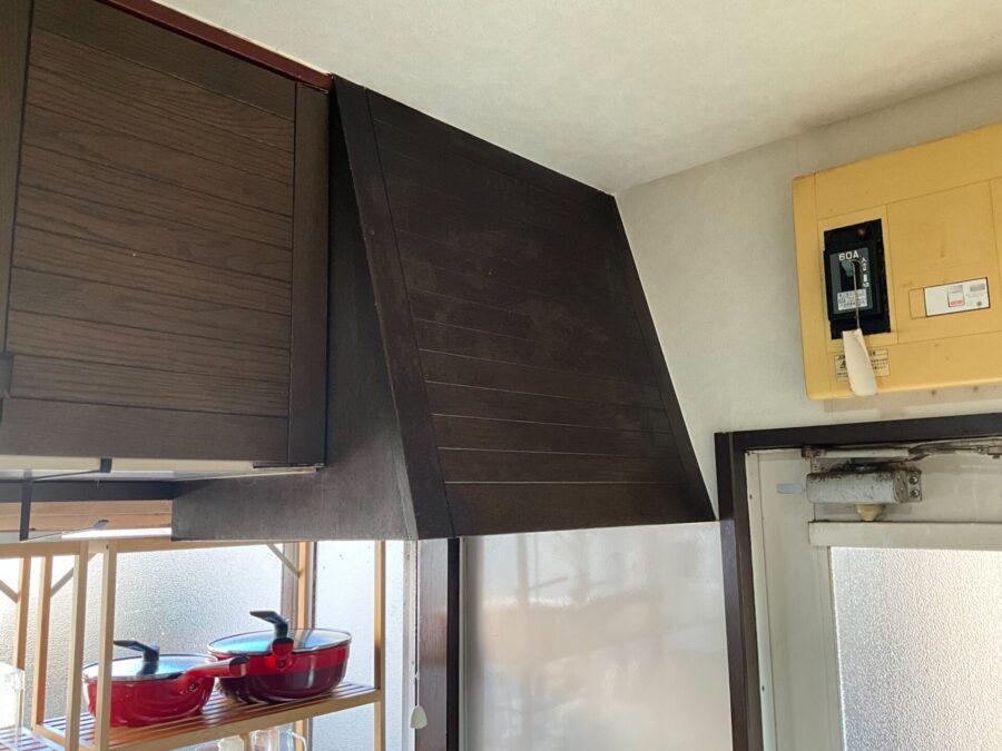 掃除がしづらい既存のレンジフード