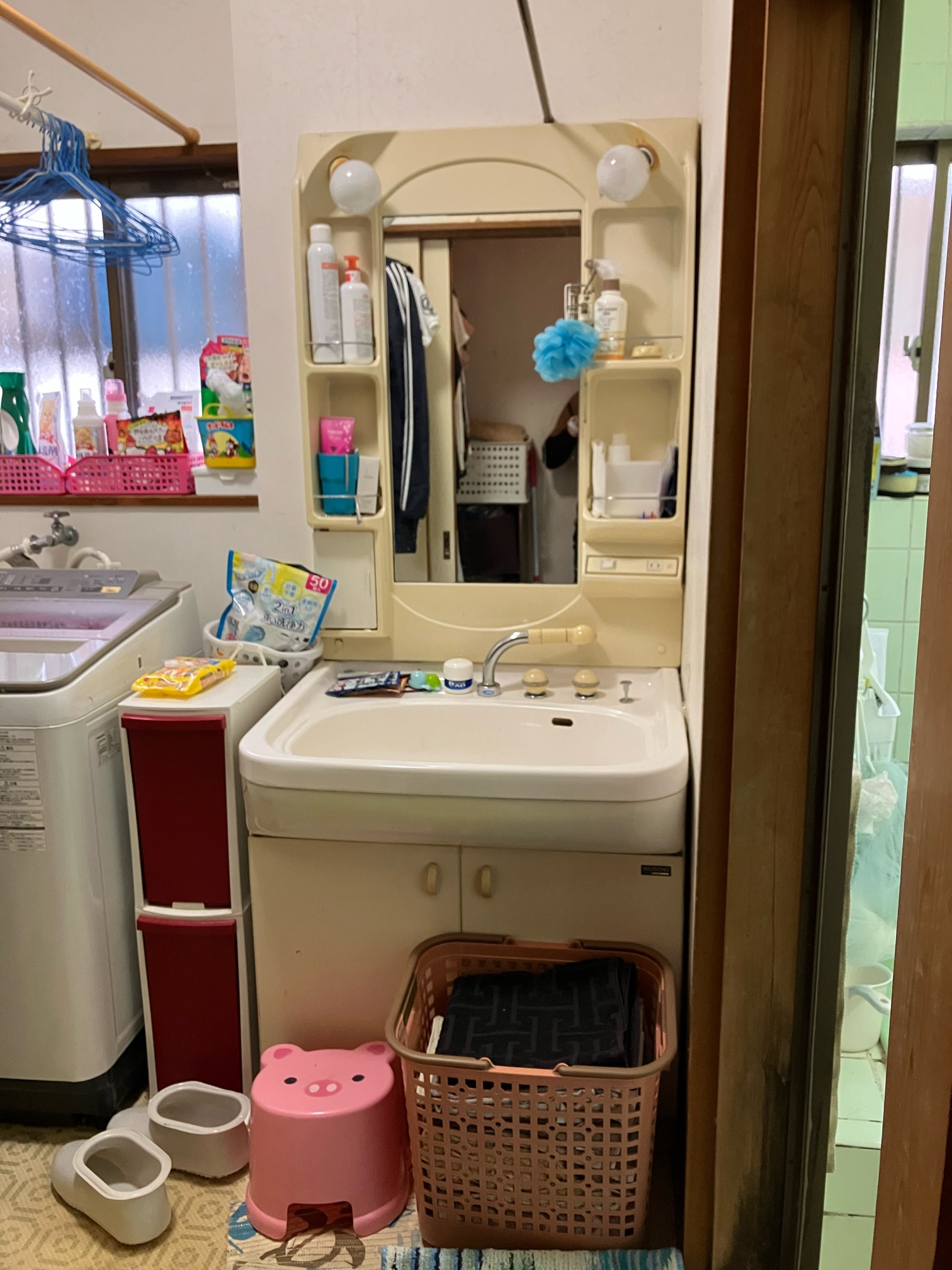 交換前の洗面化粧台