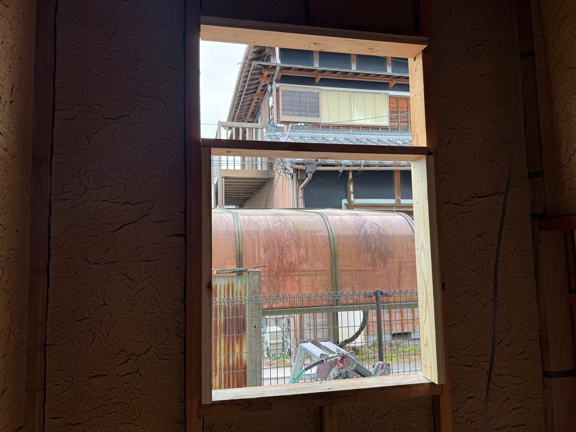 浴室の窓サイズ変更