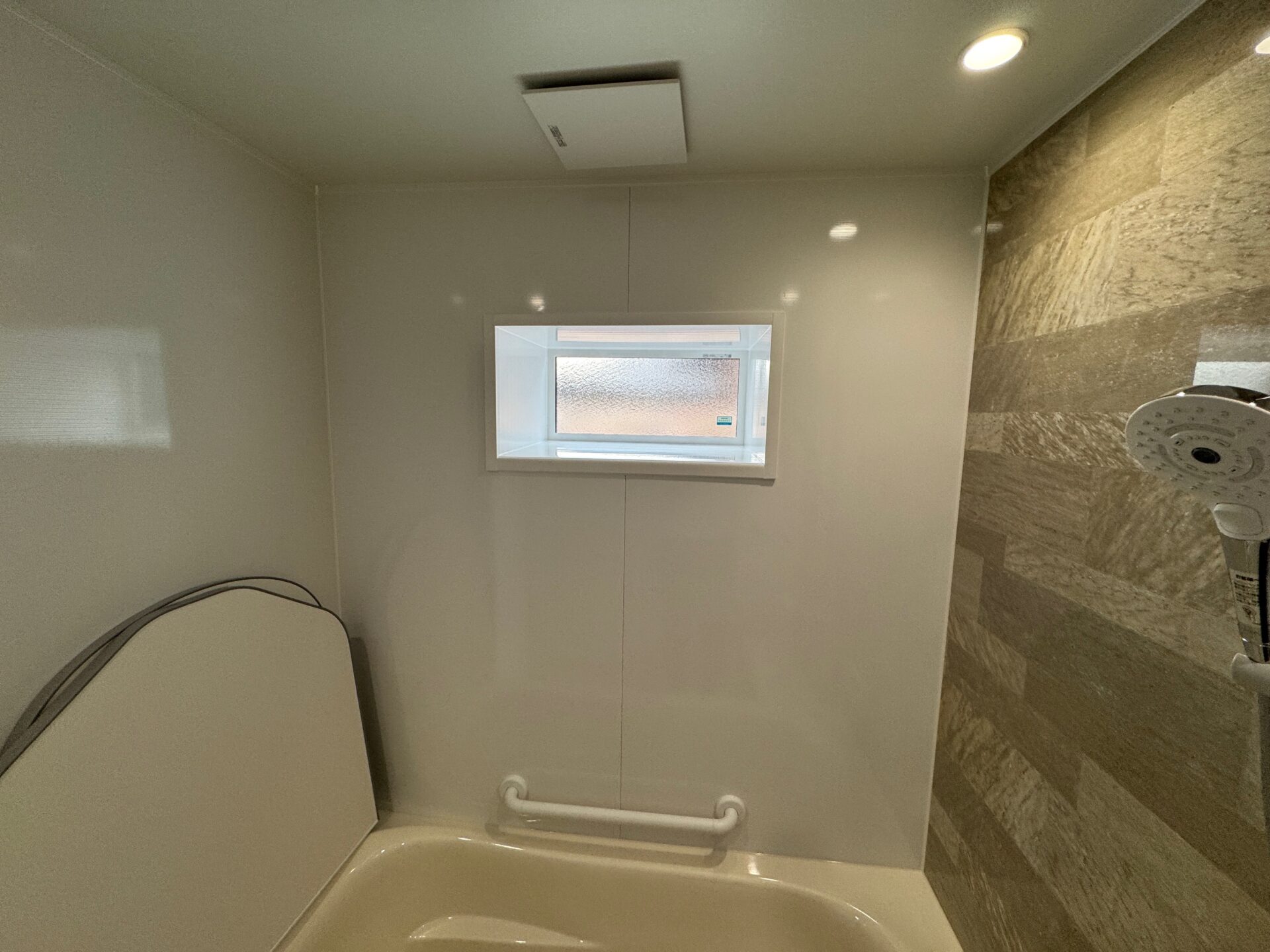 リフォーム後の浴室窓