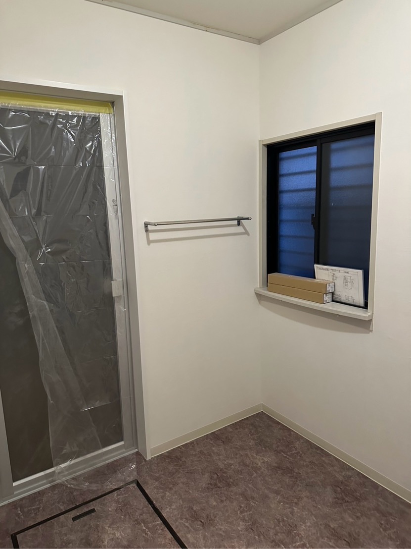 内装リフォーム中の洗面脱衣室