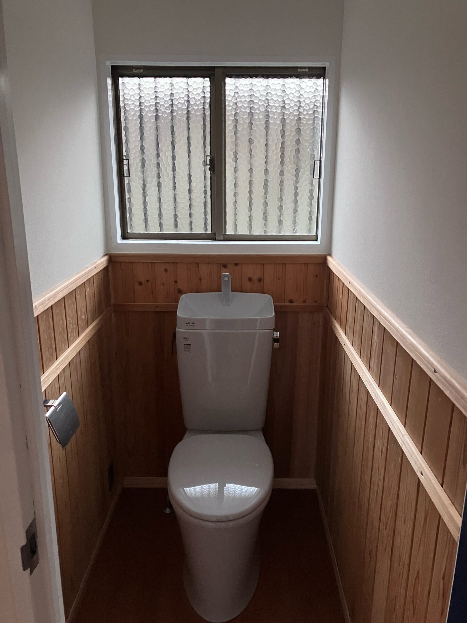 アメージュ便器へ交換したトイレ空間