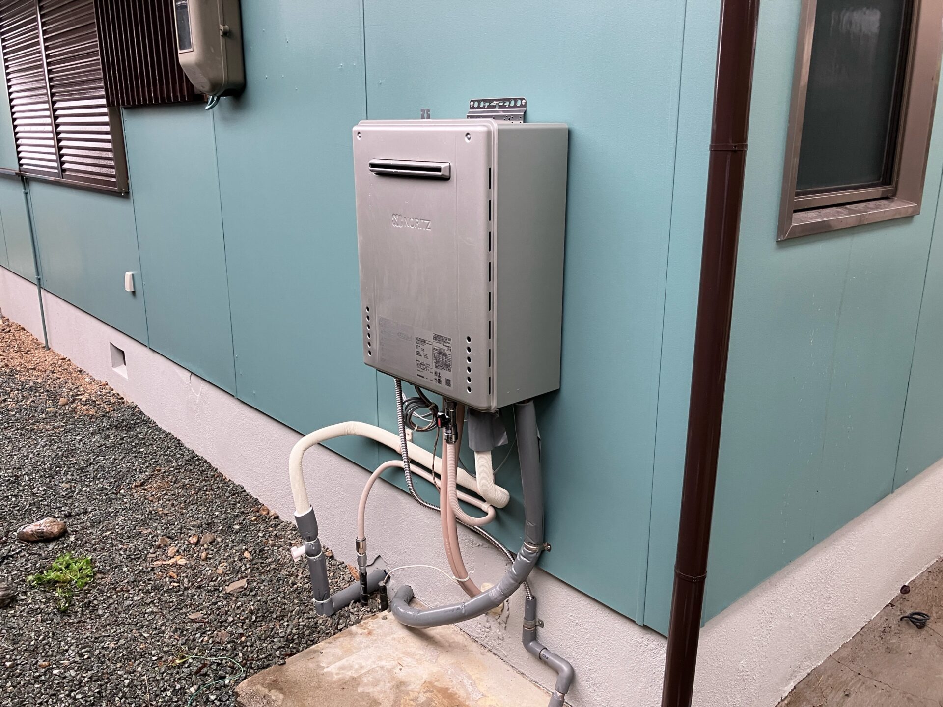 交換後の給湯器