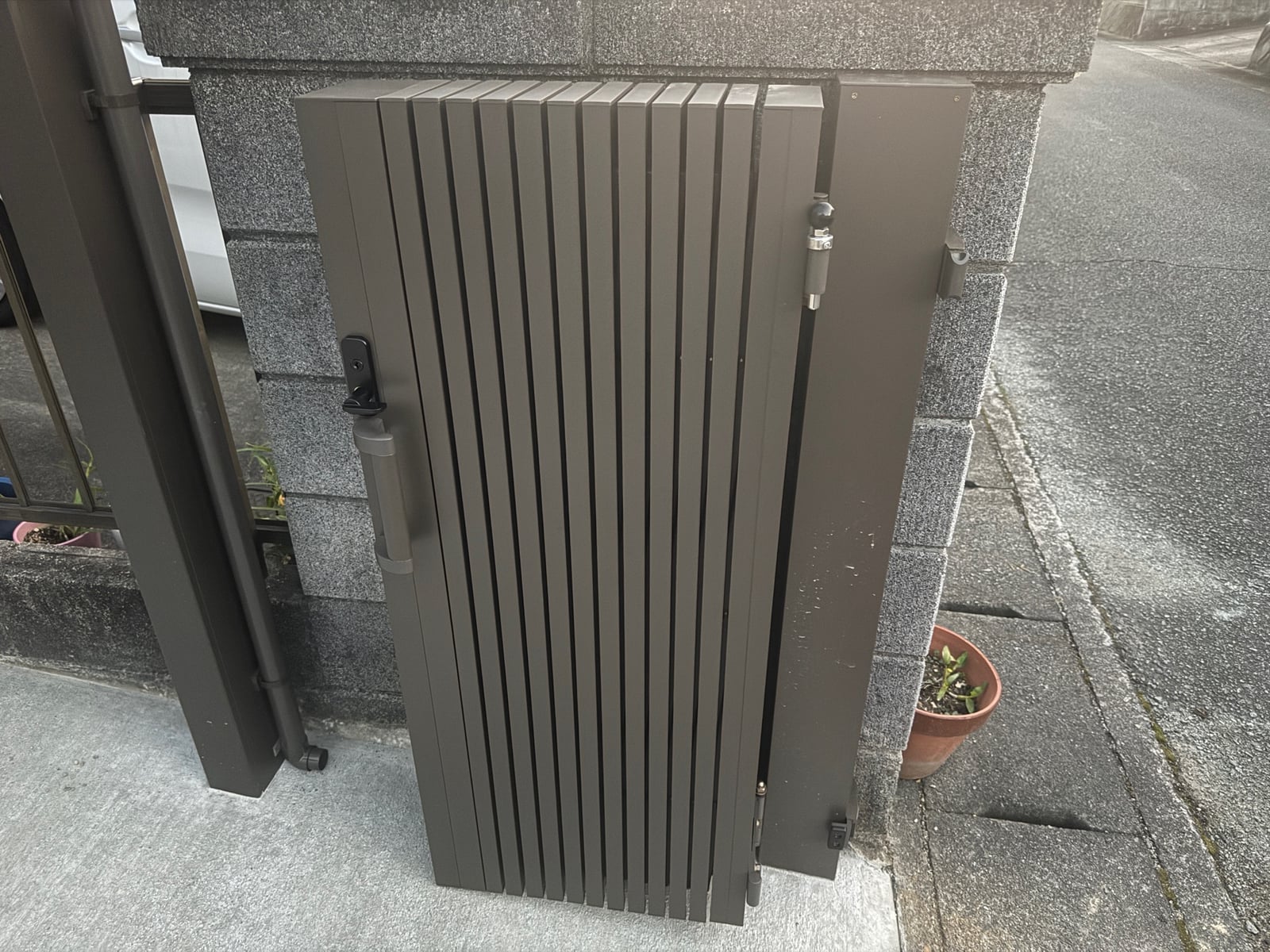 伸縮門扉のクローズアップ