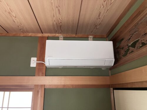 【電気のブレーカーが落ちて停電】エアコン取替工事